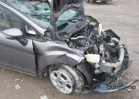 2014 Ford Fiesta Se z USA, uszkodzony, nr VIN 3FADP4EJ7EM165415